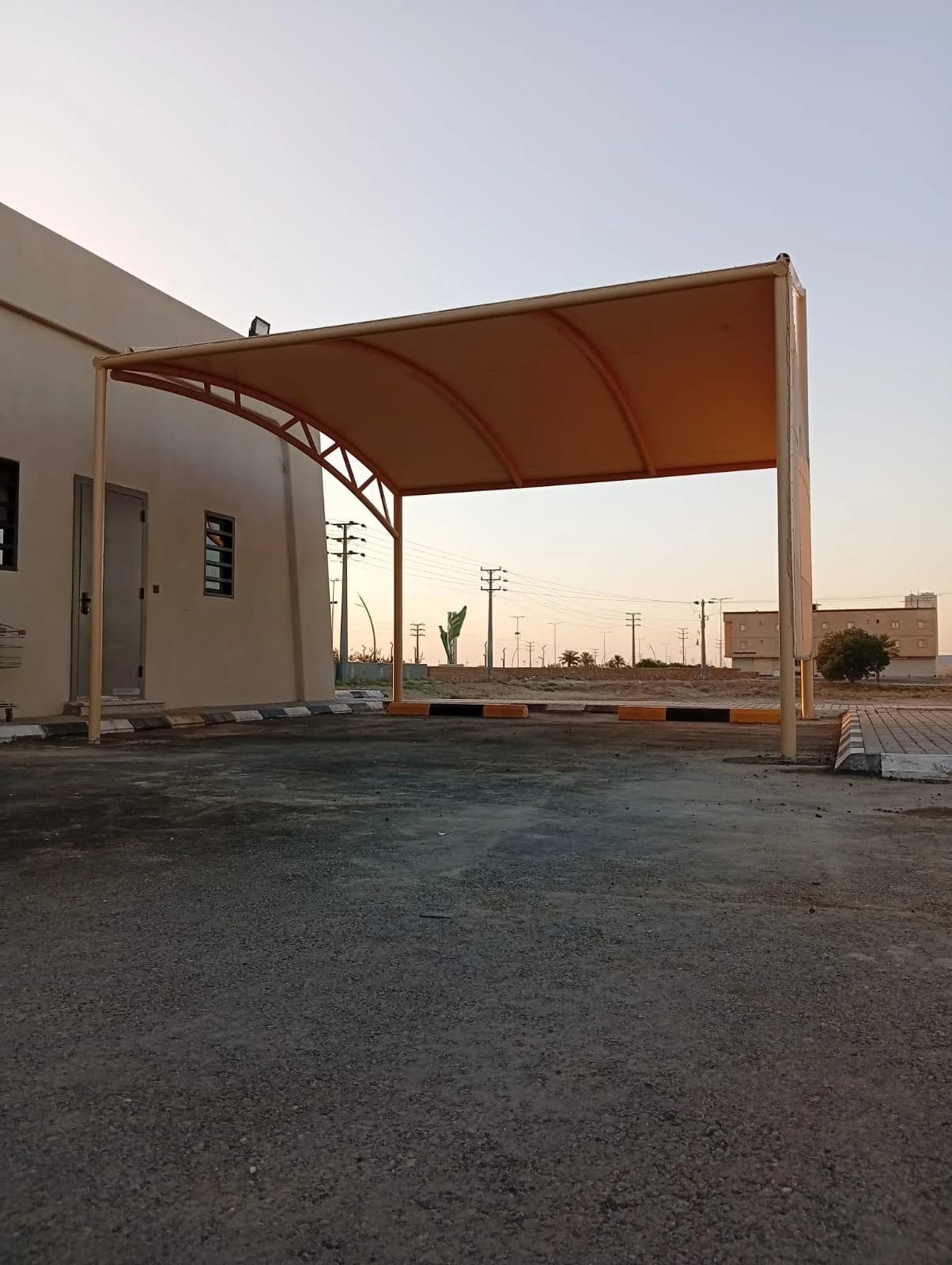 مواقف سيارات الإسعاف — صورة 3